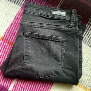 Just USA Jeans - Dark Black Skinny Ankle - Size 29